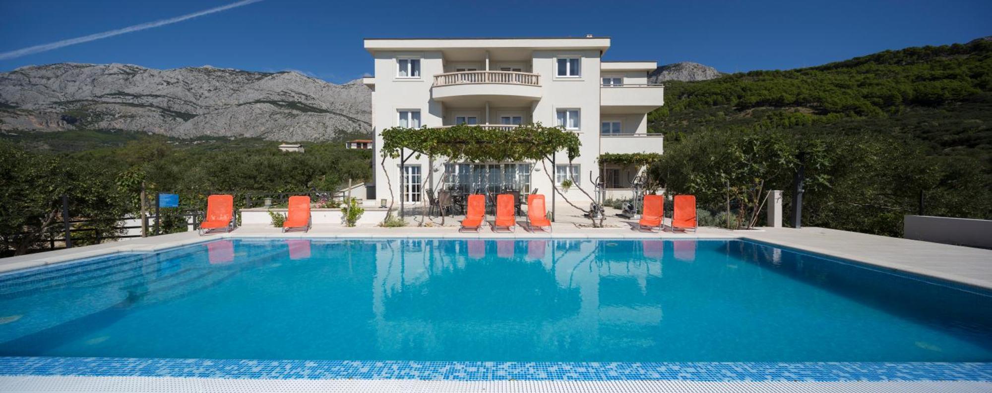 Apartmani Villa Athina Tučepi Kültér fotó