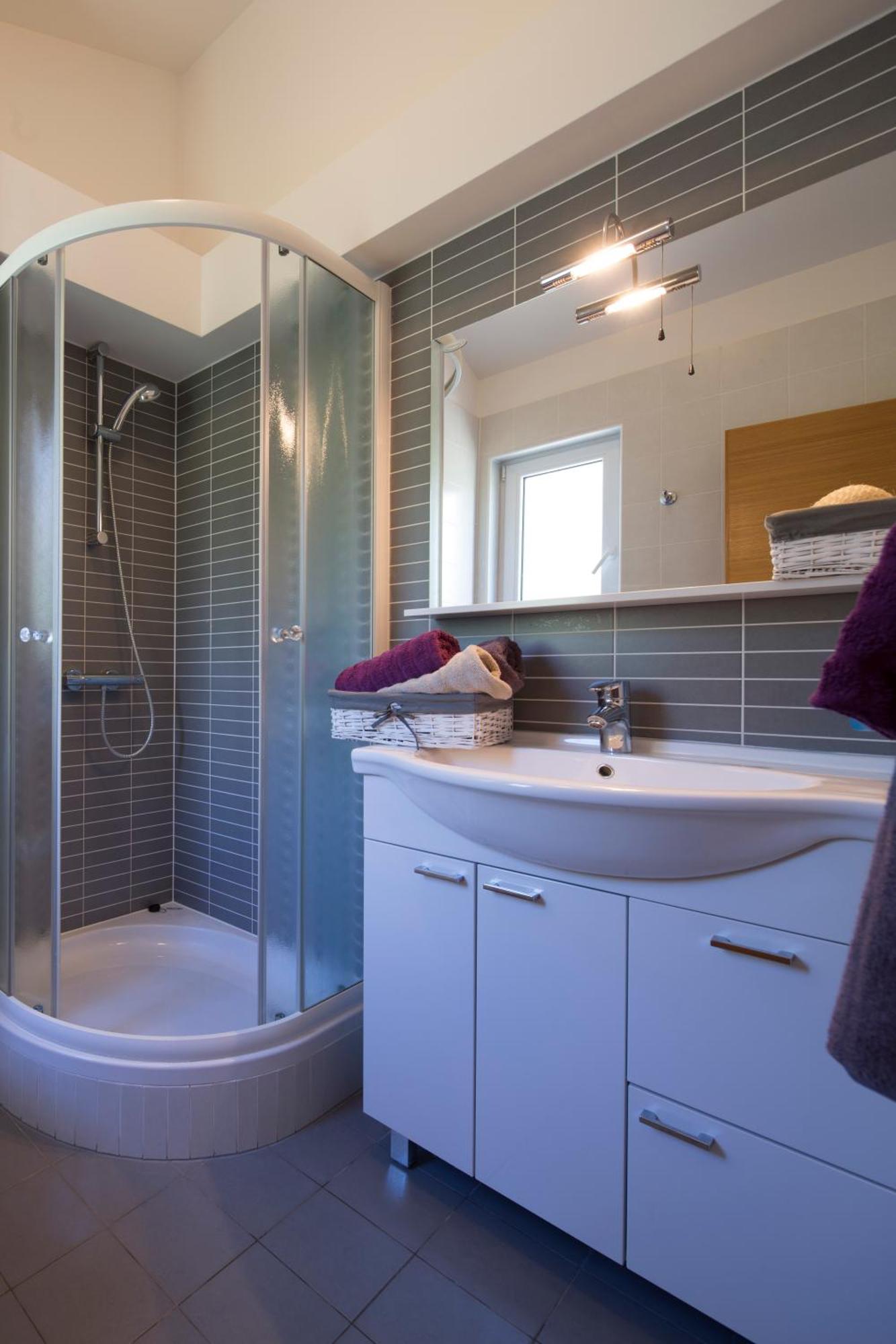 Apartmani Villa Athina Tučepi Kültér fotó