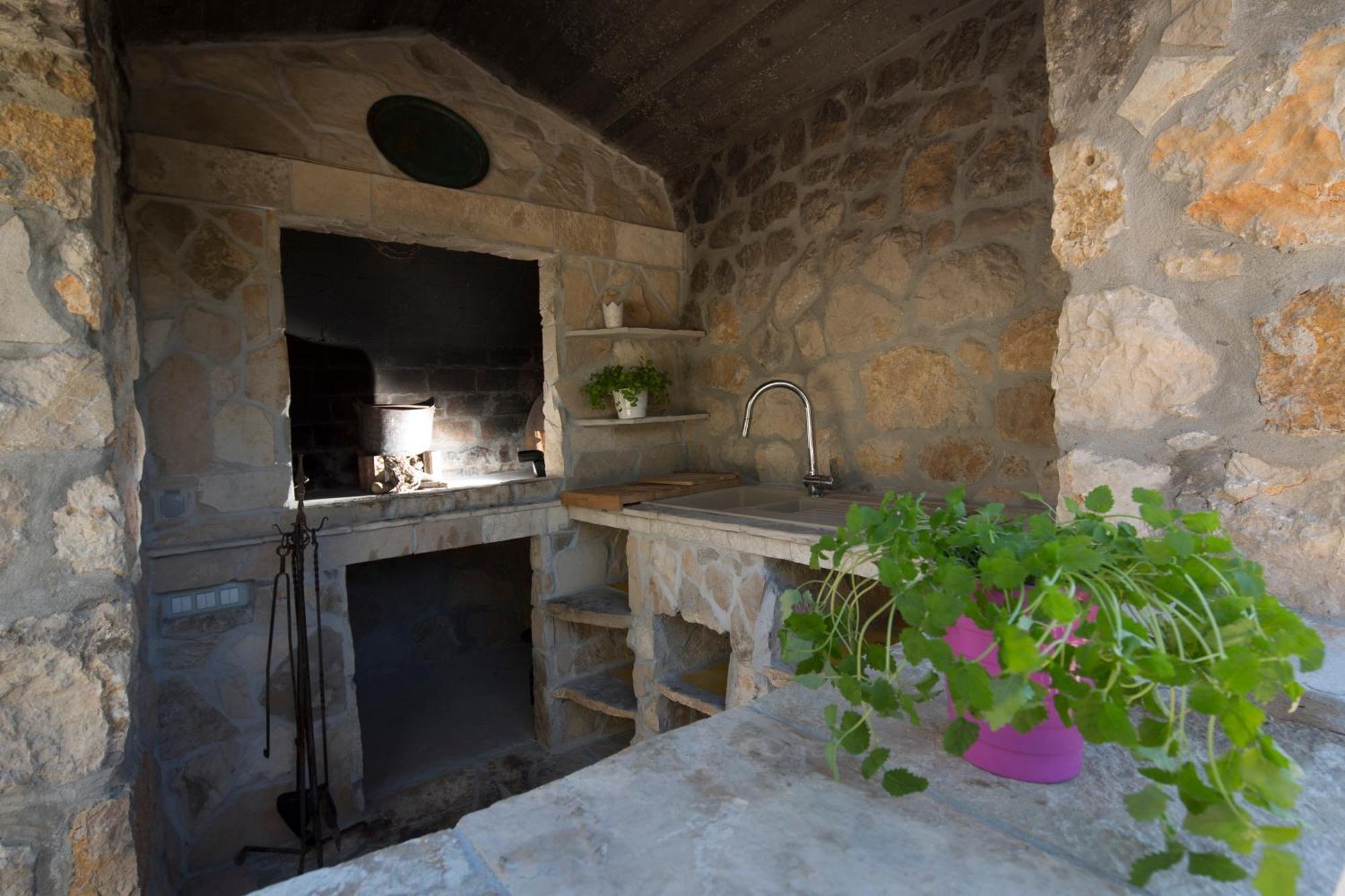 Apartmani Villa Athina Tučepi Kültér fotó
