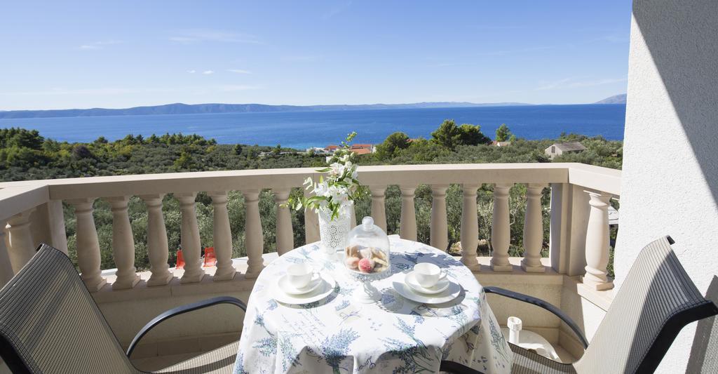 Apartmani Villa Athina Tučepi Kültér fotó