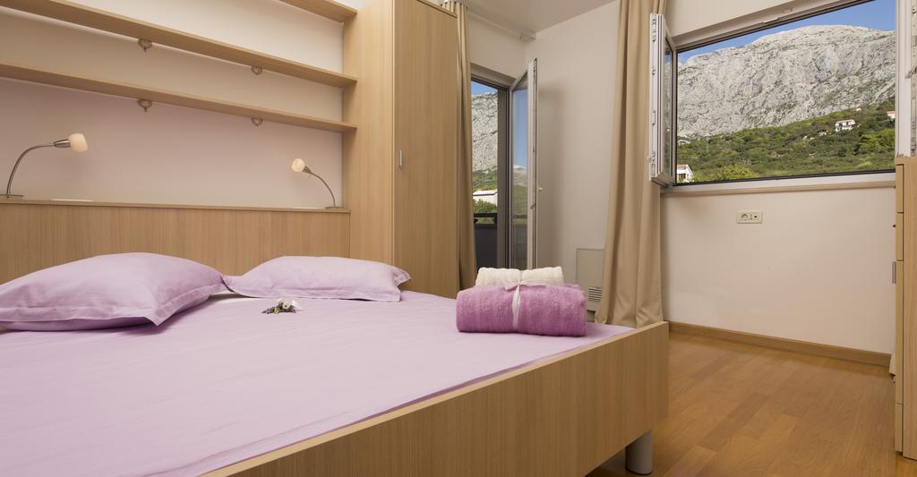 Apartmani Villa Athina Tučepi Kültér fotó