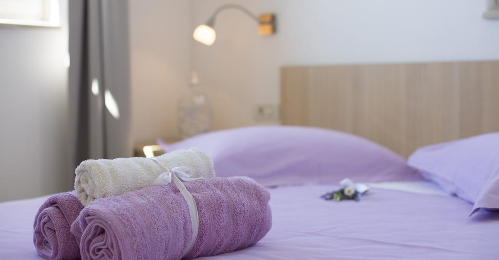 Apartmani Villa Athina Tučepi Kültér fotó