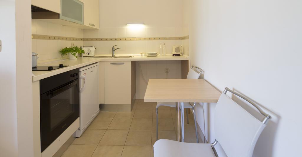 Apartmani Villa Athina Tučepi Kültér fotó