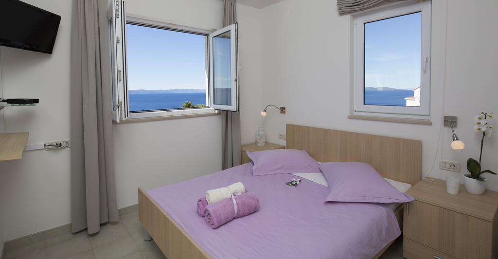 Apartmani Villa Athina Tučepi Kültér fotó