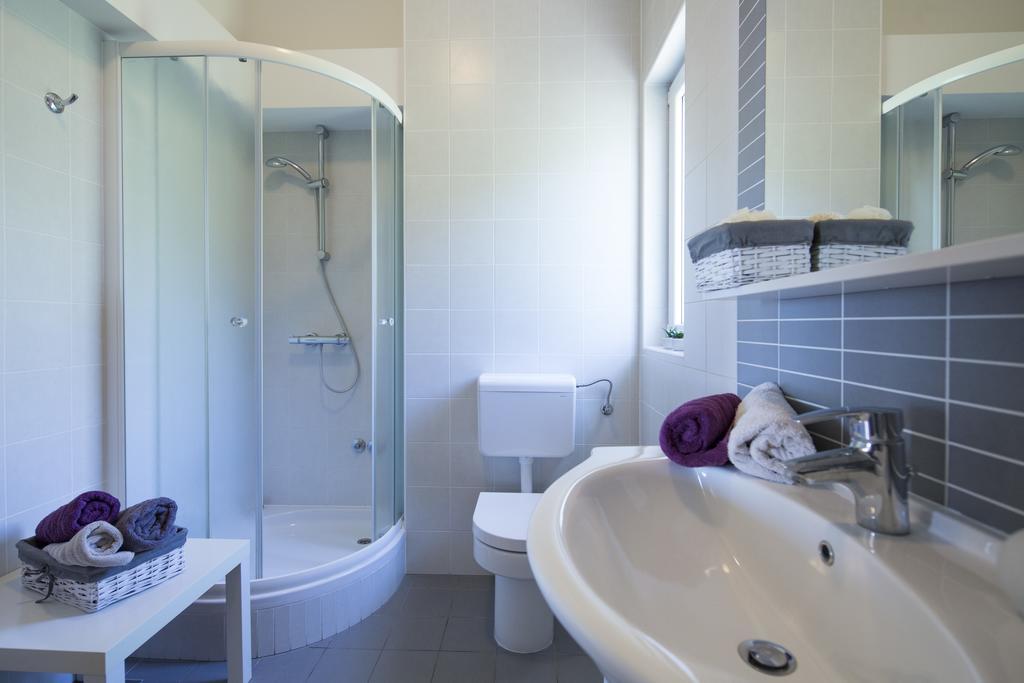 Apartmani Villa Athina Tučepi Kültér fotó