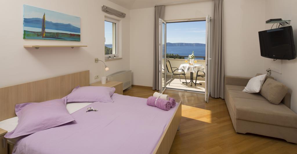 Apartmani Villa Athina Tučepi Kültér fotó
