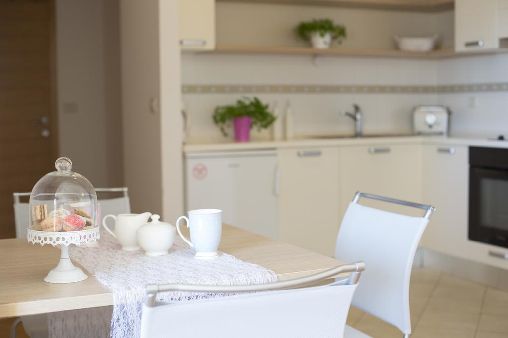 Apartmani Villa Athina Tučepi Kültér fotó